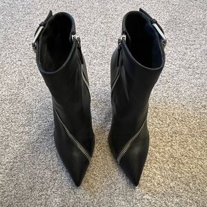 Black Leather Giuseppe Zanotti Ankle Boots